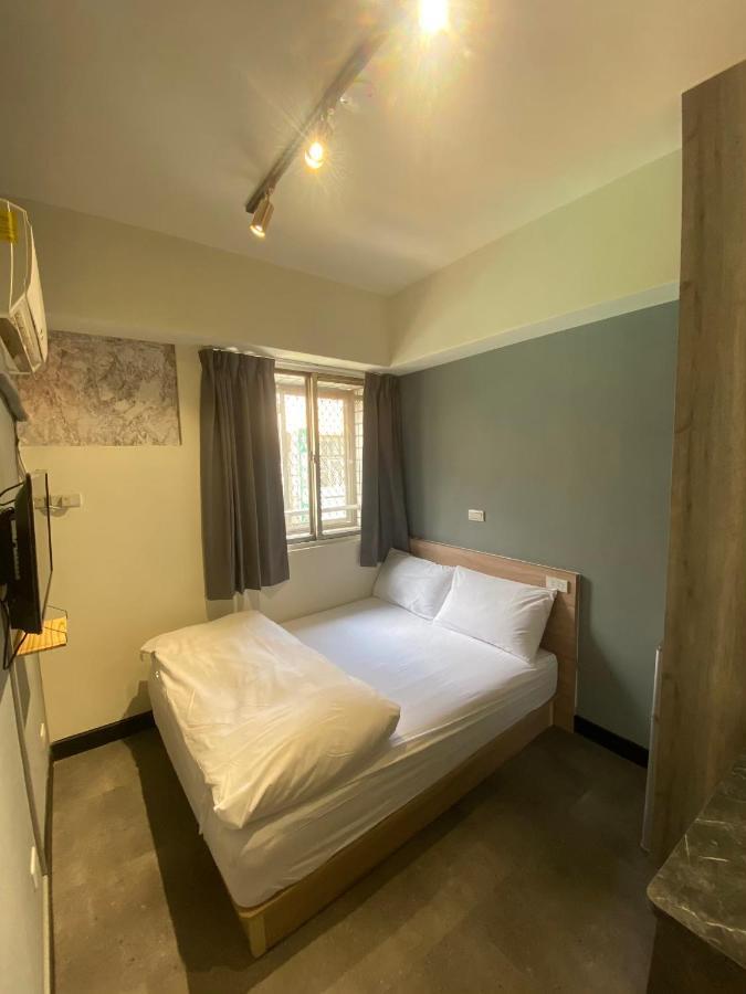 Fengjia Gift Box Homestay Taichung Eksteriør bilde