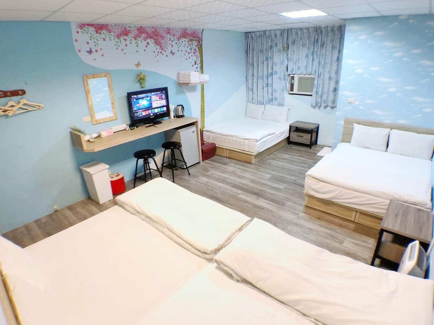 Fengjia Gift Box Homestay Taichung Eksteriør bilde