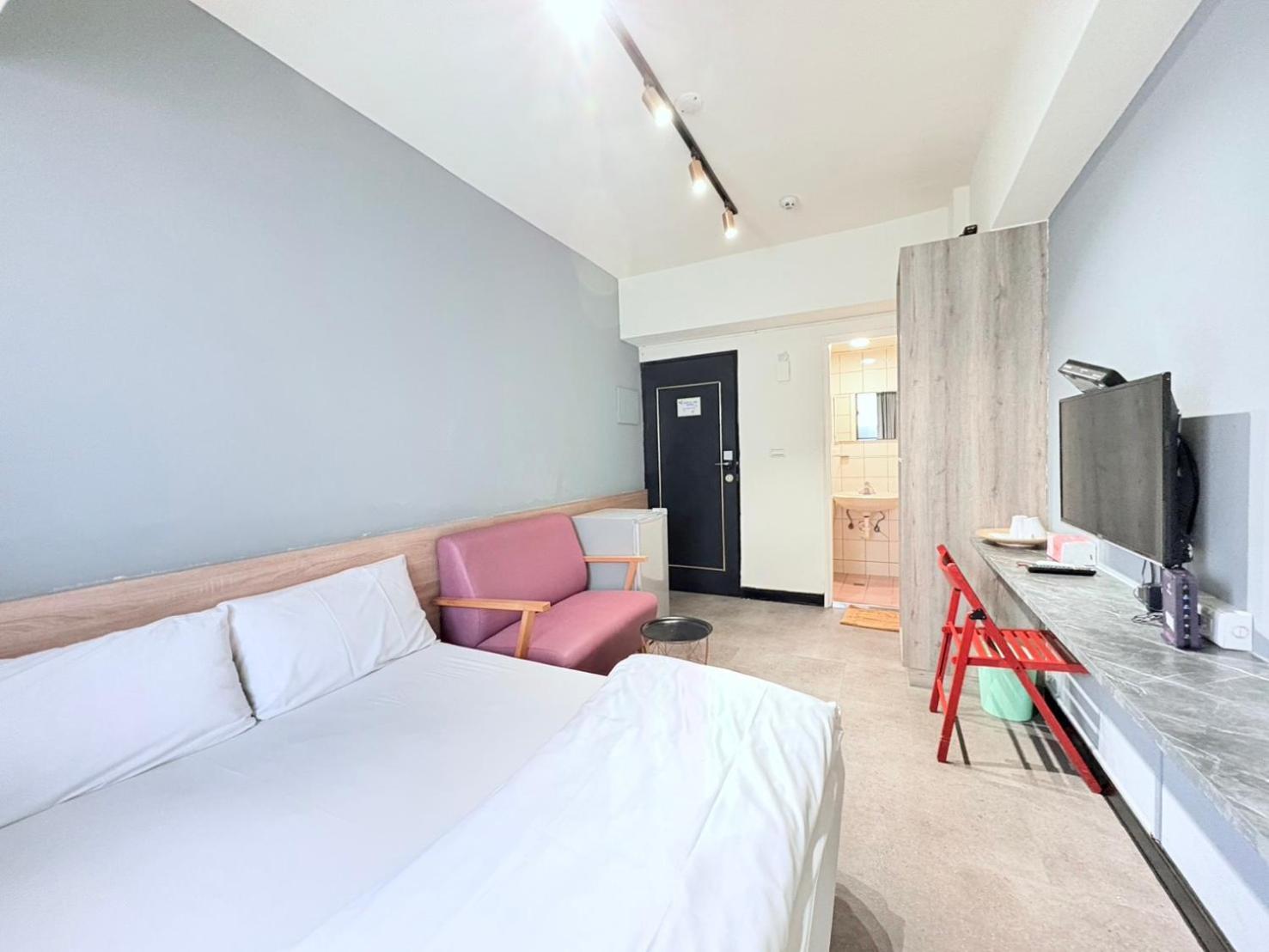 Fengjia Gift Box Homestay Taichung Eksteriør bilde