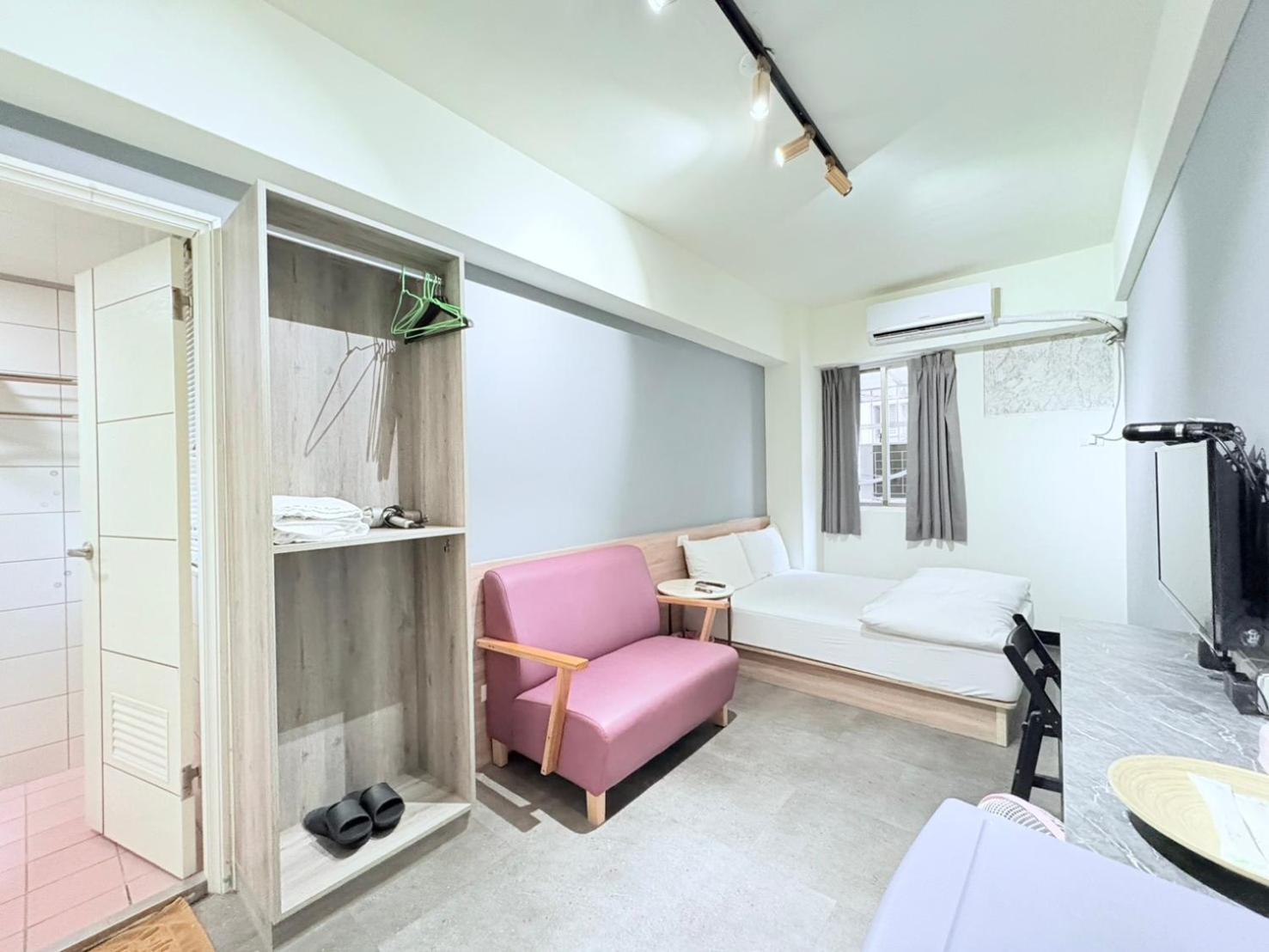 Fengjia Gift Box Homestay Taichung Eksteriør bilde